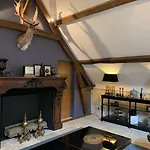 Moulin Royale Bed & Breakfast 4*