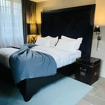 Couette-café Moulin Royale 4*