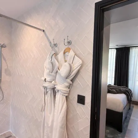 Moulin Royale Couette-café 4*